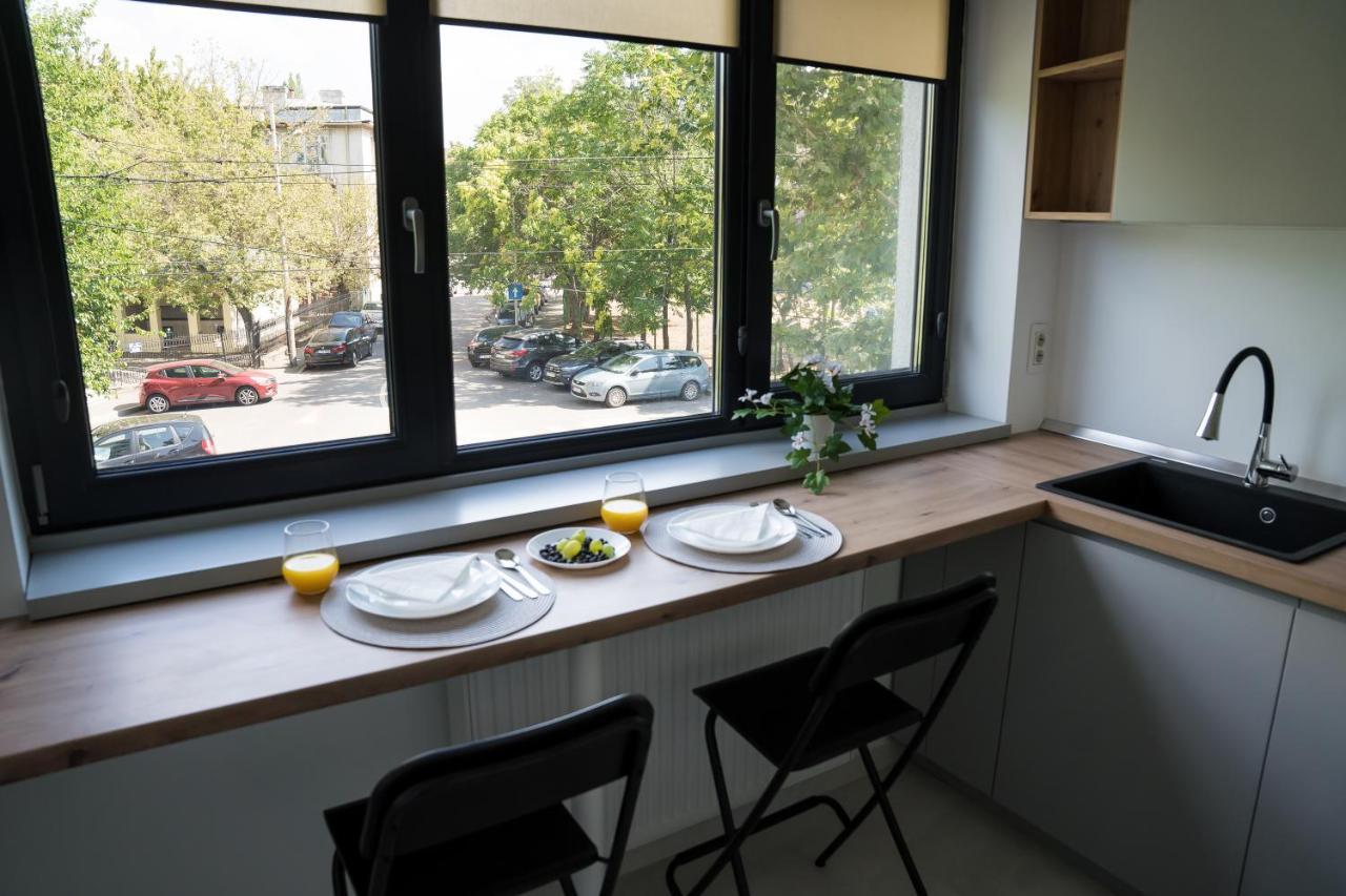 Azaleea Apartments Букурещ Екстериор снимка
