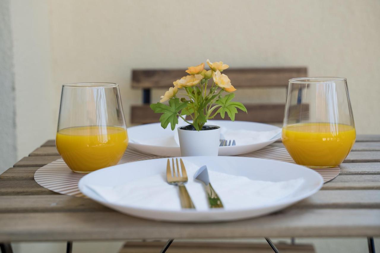 Azaleea Apartments Букурещ Екстериор снимка
